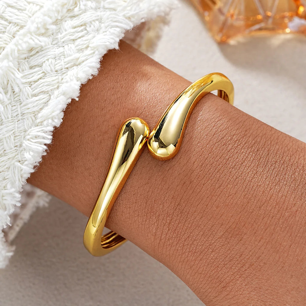 Hot Sale Exaggerate Individuality Metal Smooth Surface Water Drop Bangle for Woman  Adjustable Bracelet Paty Jewelry Daily Wear