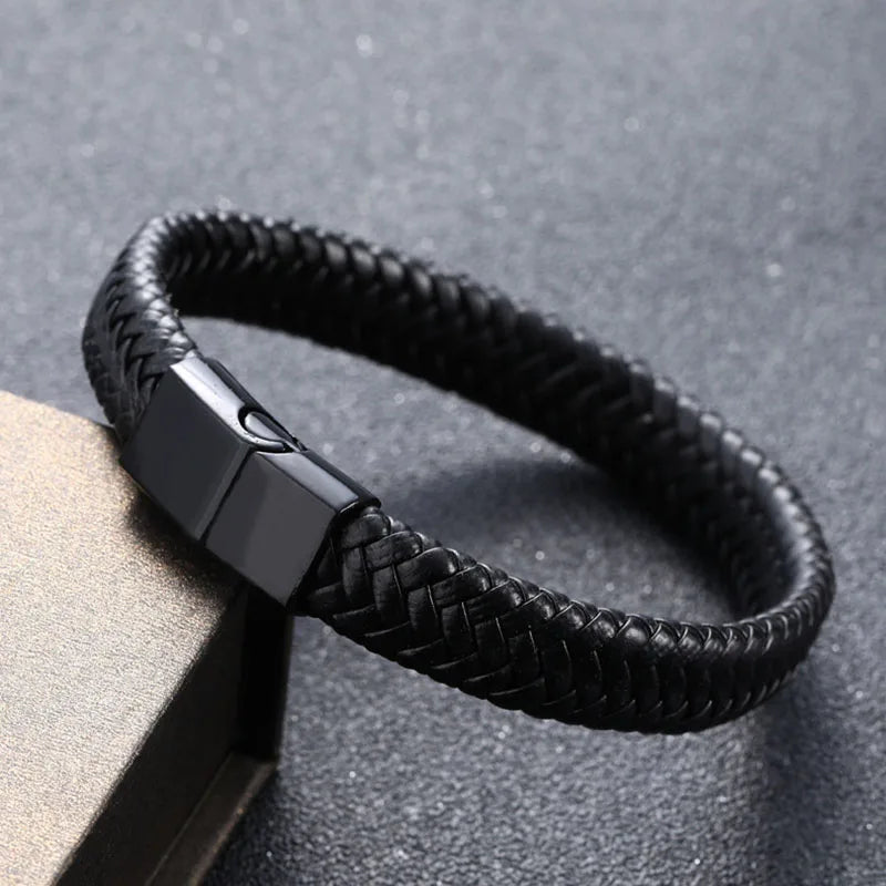 Vintage Genuine Leather Bracelet for Men Handmade Woven Bracelet Magnetic Clasp Wrap Bracelet Homme Hand Jewelry Accessories New